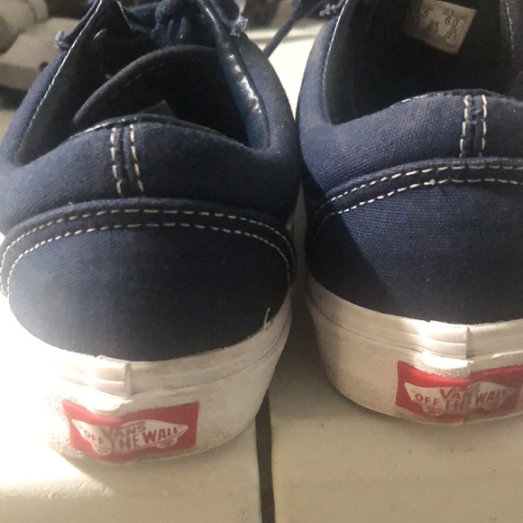 Vans - Picture 4 of 6